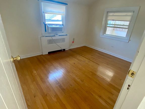 5th image of 38 Palisade St Floor 3AA-3