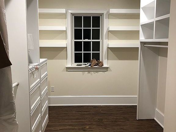 2nd image of 8 Oakwood Way