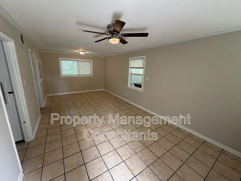 2200 Norwood Dr NW — Photo 3