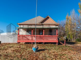 215 N King St, Mount Hope, KS 67108