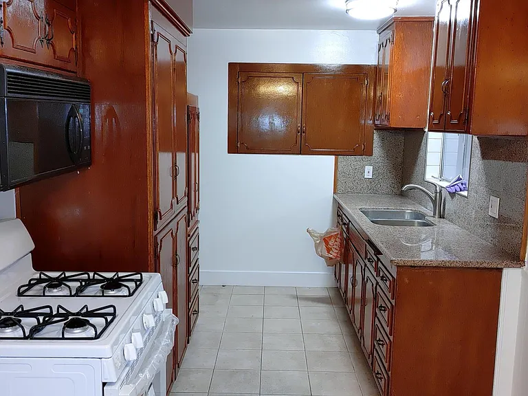 5409 48th Ave — Photo 9