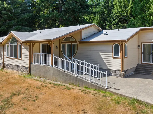 95244 Upper Sun Ln, Coos Bay, OR 97420
