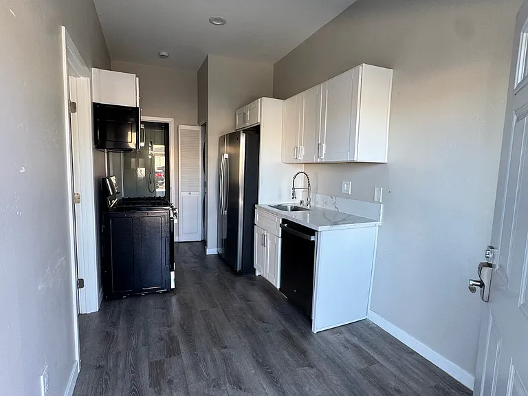 6249-6253 Dorothy Dr — Photo 1