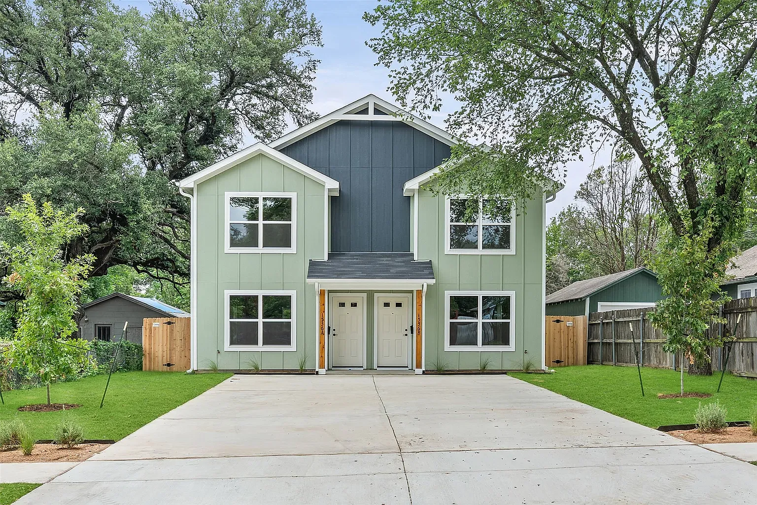 3 bed, 2.5 bath, 1355 sqft, $1,800 — Photo 2