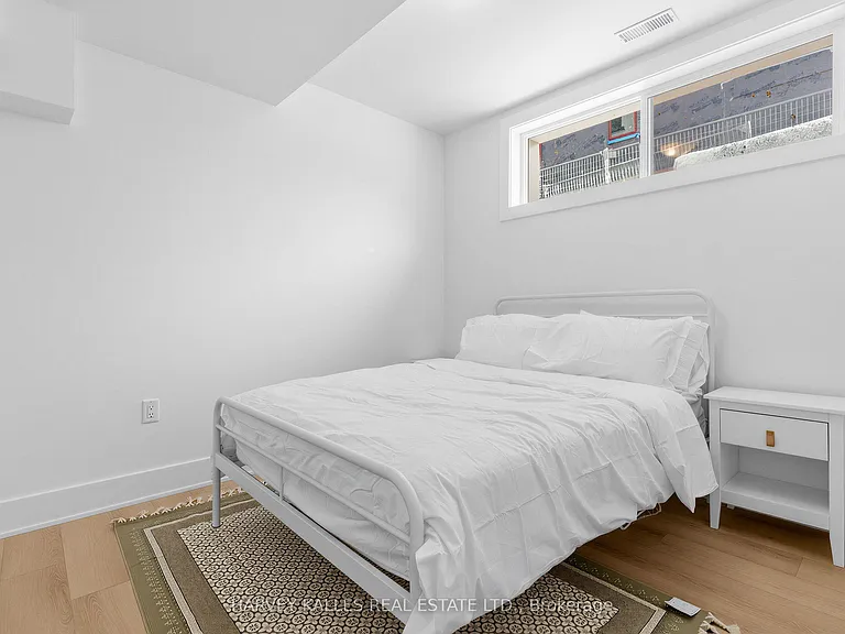 45 Bellevue Ave #2B — Photo 14