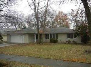 17245 Dobson Ave, South Holland, IL 60473