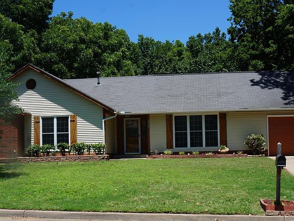 2500 Parkwood Drive, Claremore, Oklahoma