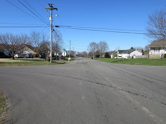 4th image of 652 Buttercup Dr