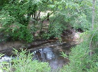 16 Mill Trace Ct, Cleveland, GA 30528