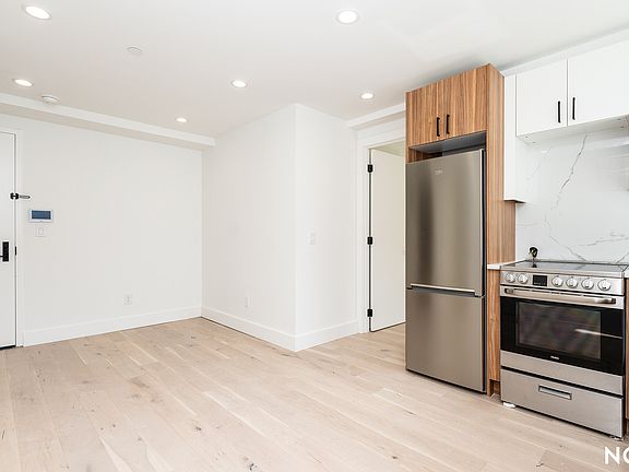 5th image of 485 Tompkins Ave #4F