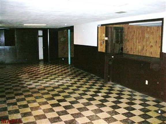 5th image of 7234 Boellner Dr