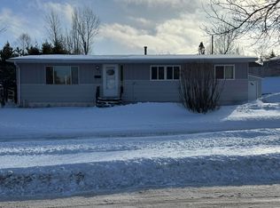 17 Law Dr, Silver Bay, MN 55614