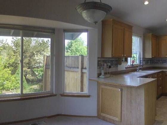 1st image of 1526 Westwood Ave