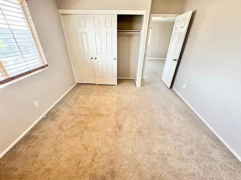 1092 Whispering Birch Ave — Photo 17