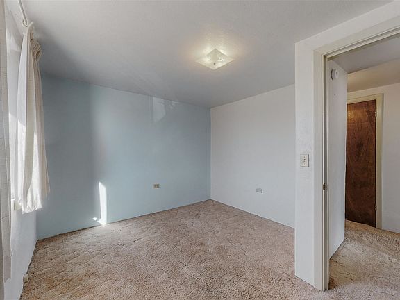 3rd image of 514 W Pueblo Dr APT A