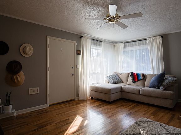 4th image of 5905 SE Ramona St