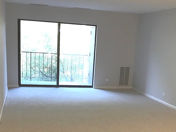 2nd image of 2005 Valencia Dr APT 303