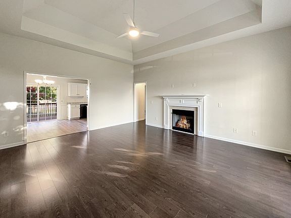 3rd image of 238 Chandler Blvd