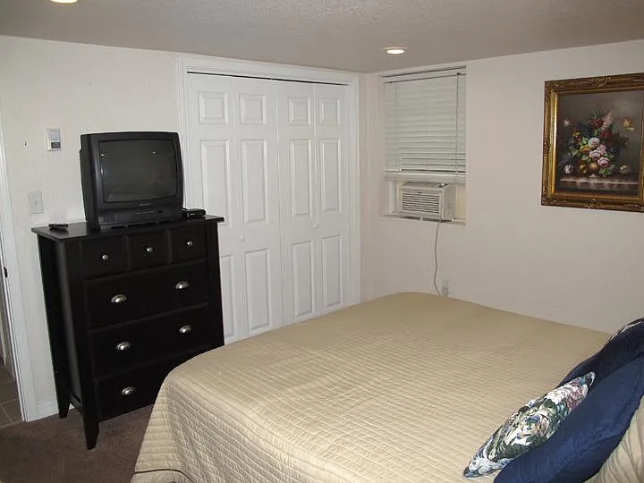 2207 Court St #B — Photo 7