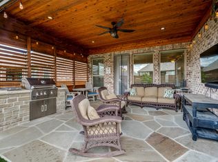 3921 Big Prairie Dr, Aubrey, TX 76227