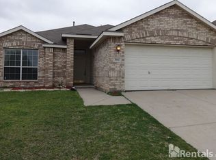 5041 Bedfordshire Dr, Fort Worth, TX 76135