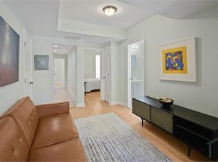 182 36th St NE APT 2, Washington, DC 20019