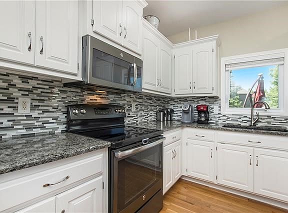 4th image of 13127 W 137th Ct