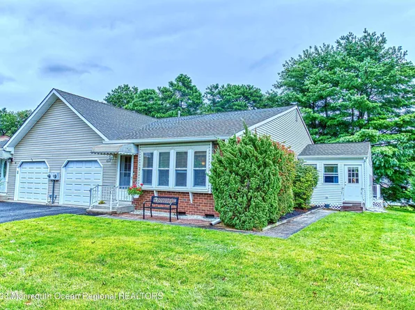 7B Amesbury Road, Whiting, NJ 08759