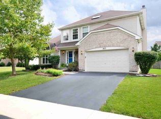 2623 Barrington Dr, Aurora, IL 60503