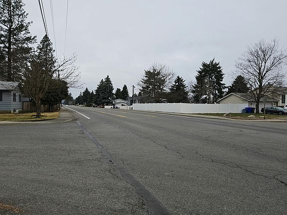 5th image of 13503 E 16th Ave