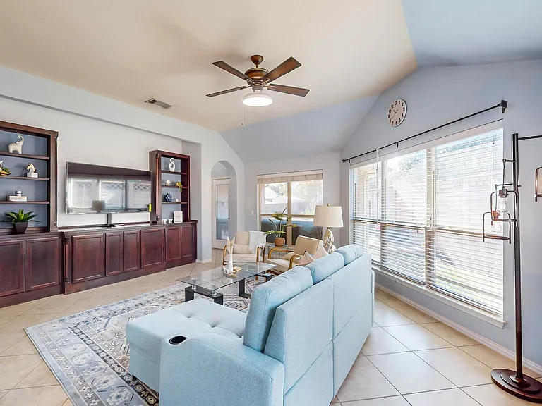 6904 Dream Dust Dr — Photo 20