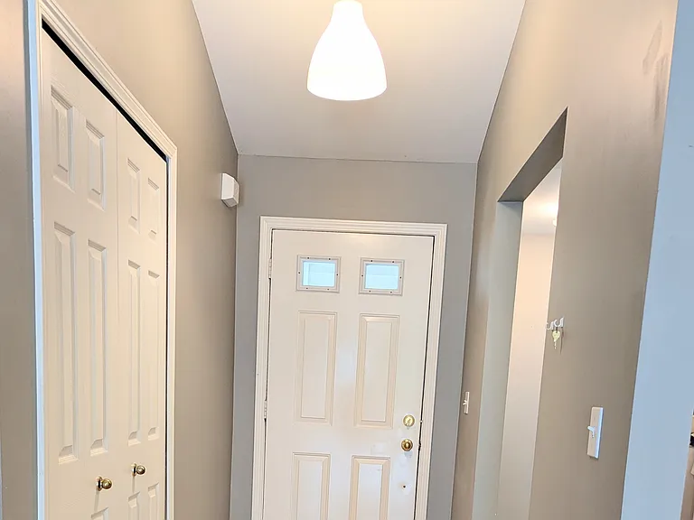 1866 N Kenwyck Dr — Photo 11