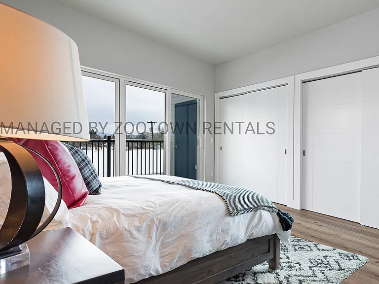 1301 Ronan St #302 — Photo 6