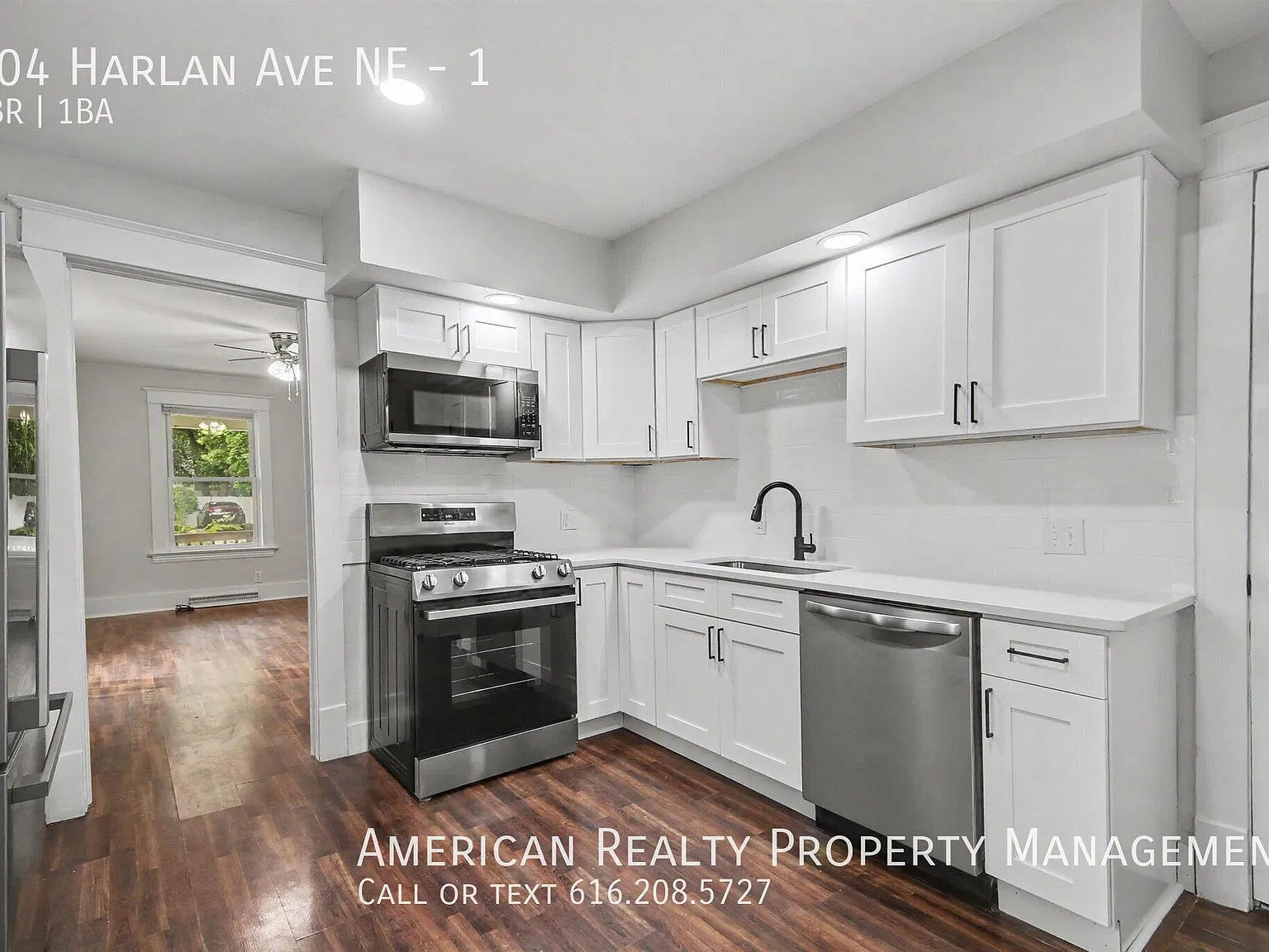 604 Harlan Ave NE — Photo 2