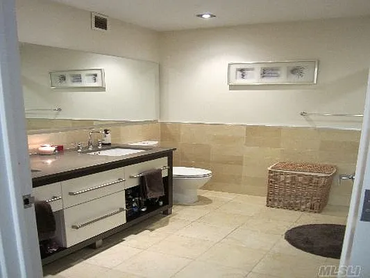 Sold by Prime Realty | media 4