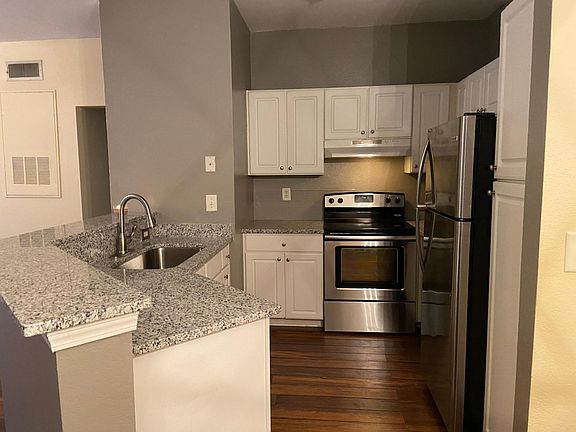 3rd image of 60 Fenwick Hall Aly Floor 1