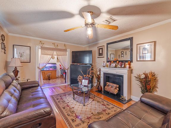 2nd image of 307 Wheelis St
