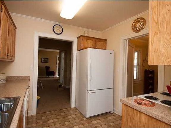 5th image of 1 Orlando Dr