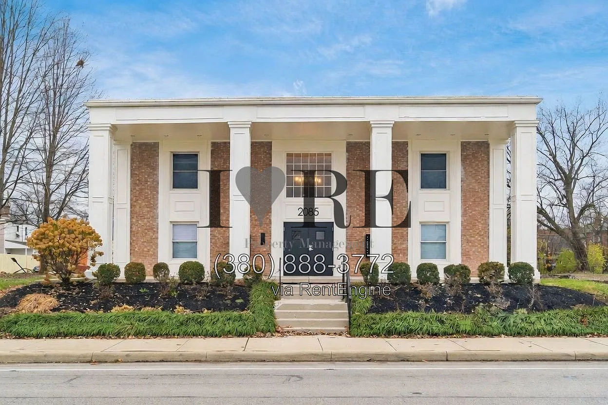 2085 W Broad St — Photo 1