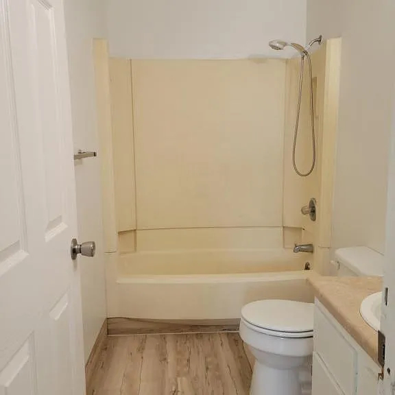 2213 Lathrop St — Photo 11