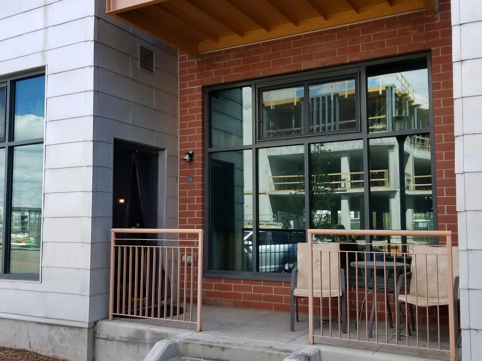 1 bed, 754 sqft, $1,950 — Photo 2