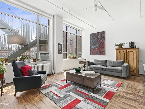 2nd image of 718 Broadway APT 6C