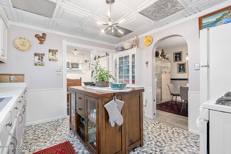 5th image of 1230 Chrisler Avenue