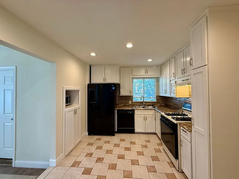 612 Hammack Dr — Photo 12
