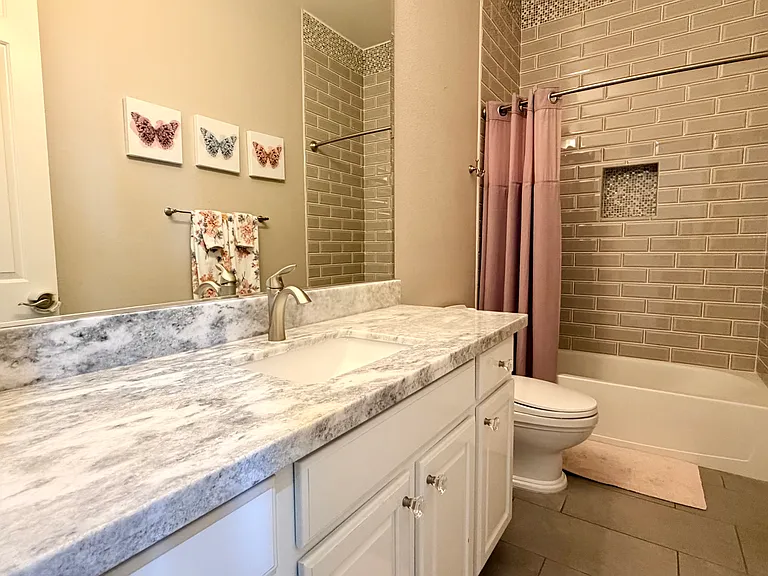 Bathroom 4