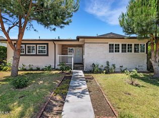 10853 Hayvenhurst Ave, Granada Hills, CA 91344
