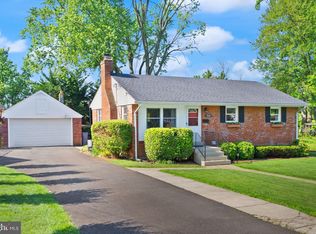 7019 Strathmore St, Falls Church, VA 22042