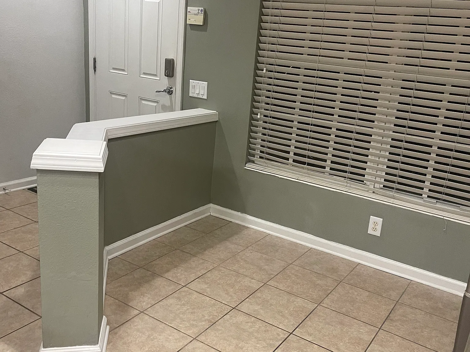 2 bed, 2.5 bath, 1248 sqft, $2,300 — Photo 2
