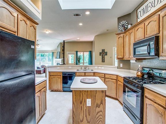 5th image of 8615 Darrington Dr