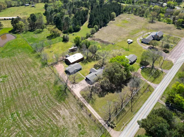 2227 Danville Rd, Kilgore, TX 75662